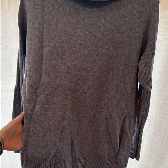 Blue Turtleneck Sweater with Relaxed Fit and Long Sleeves - Picture 4 of 4